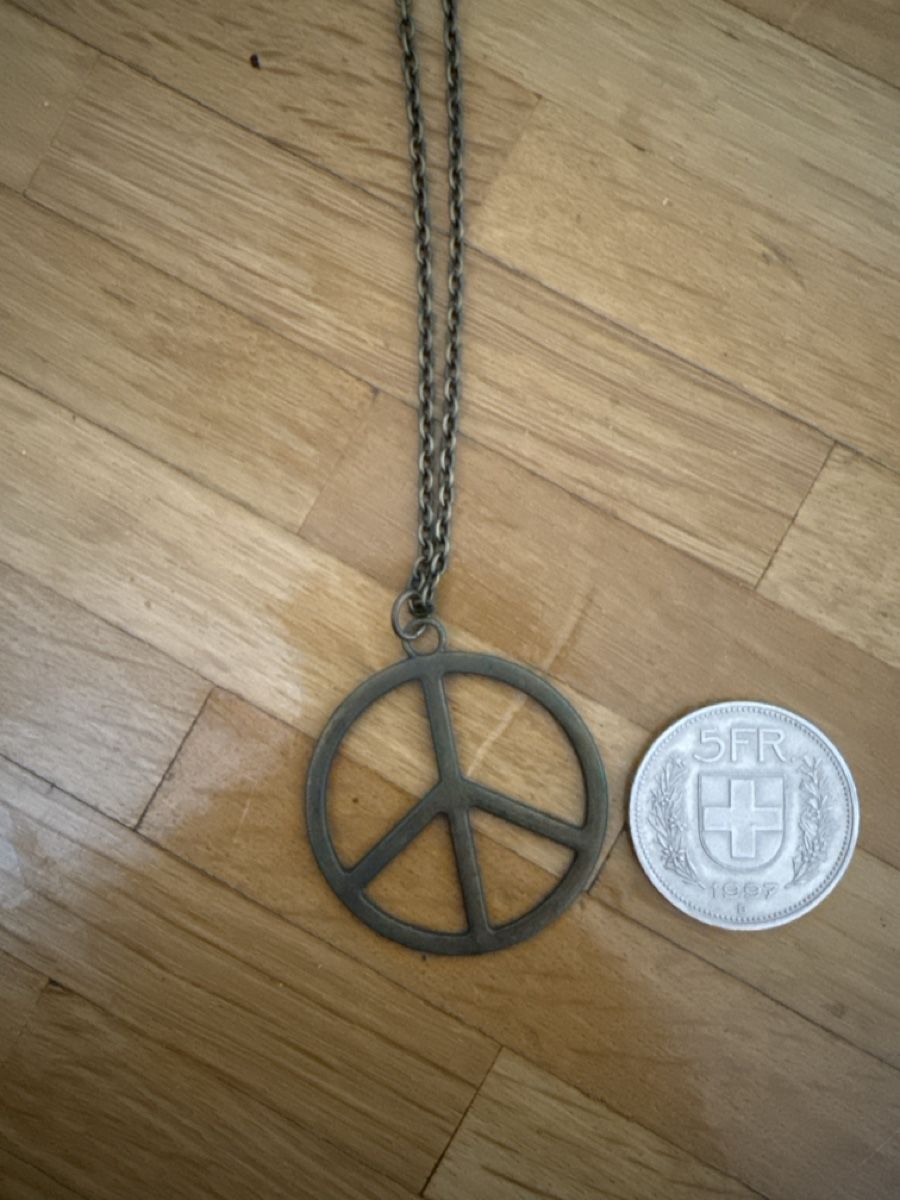 Catenine: Peace halskette – Usato da Horgen venduto da ida_bxz6
