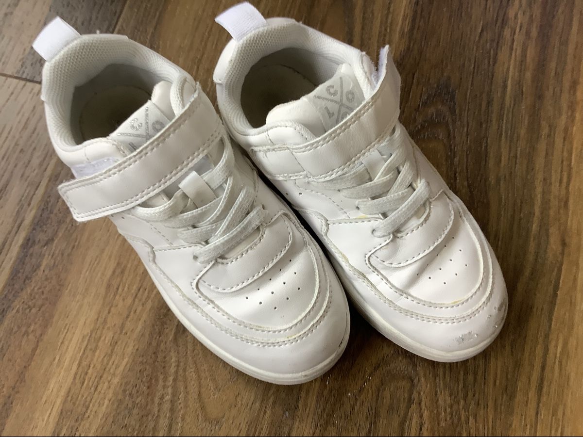 Scarpe per ragazze: Mädchen Schuhe Paket in der Grösse 29. – Usato da Walzenhausen venduto da Thomas0891 5