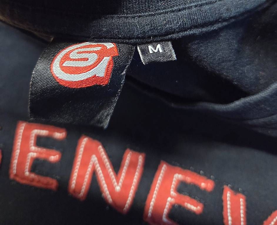 T-shirt: T-shirt GSHC – Nuovo (secondo la descrizione) da Confignon venduto da Tibinhosfc 1