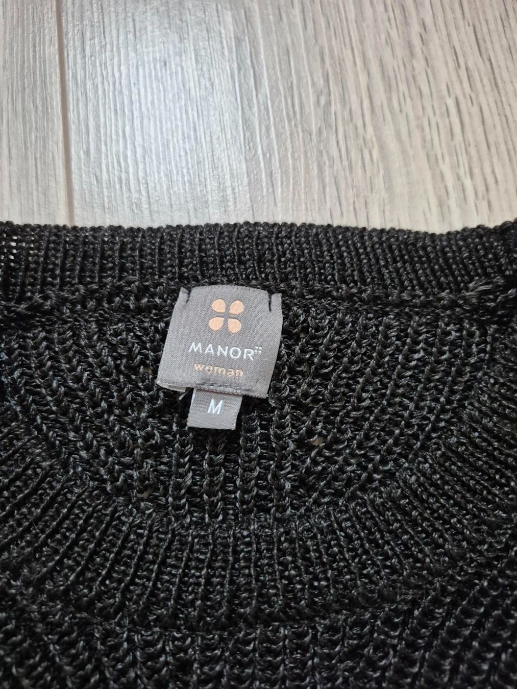 Manor Pullover & Sweatshirts: MANOR - Eleganter Pullover, Grösse M – Gebraucht aus Oberdorf NW von Raf. 1