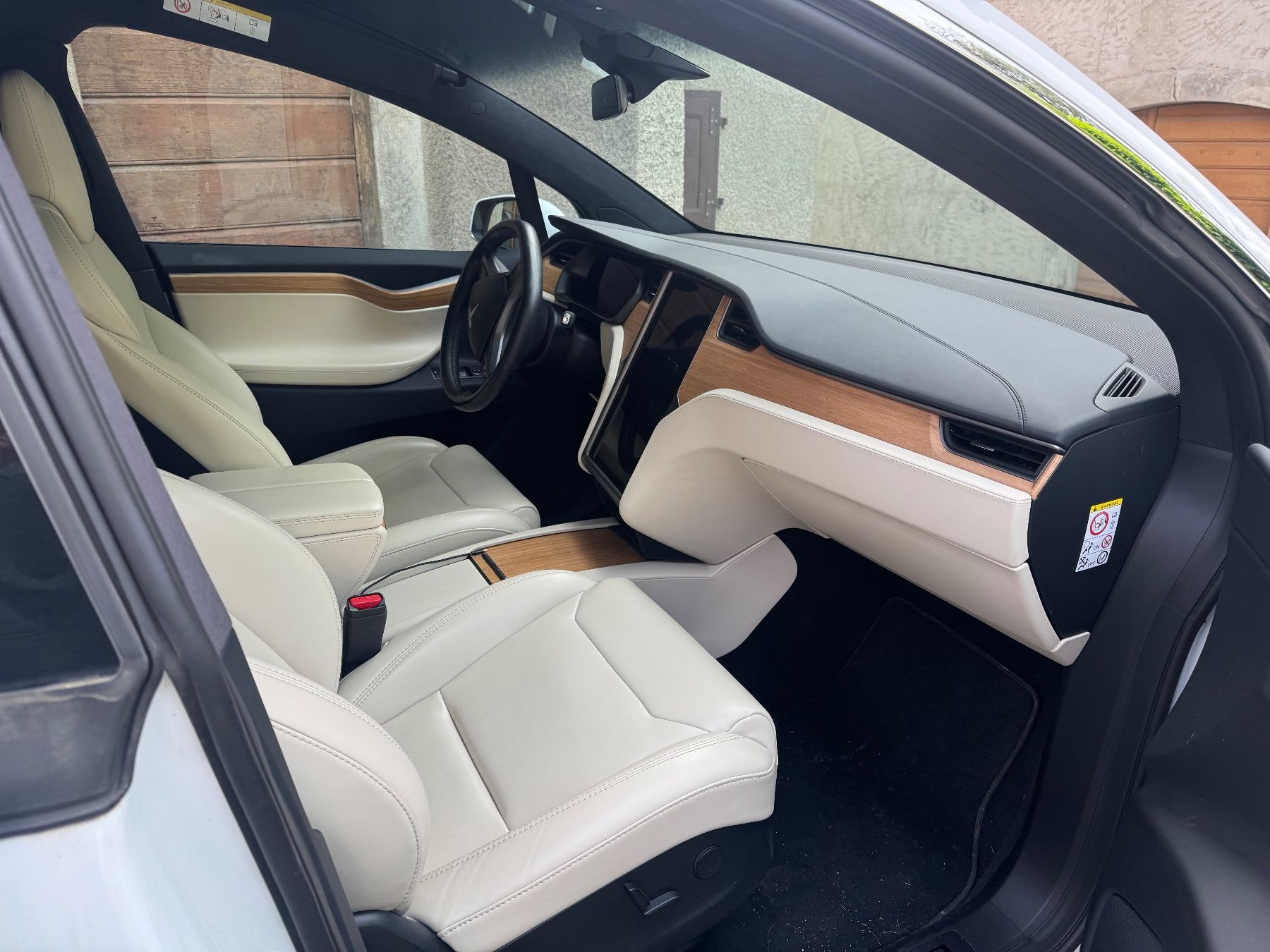 Tesla Automobili: Très bonne état . – Usato da Chavornay venduto da osch02 2