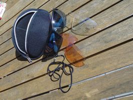 Sonnenbrille mit ausstauschbaren Gläser