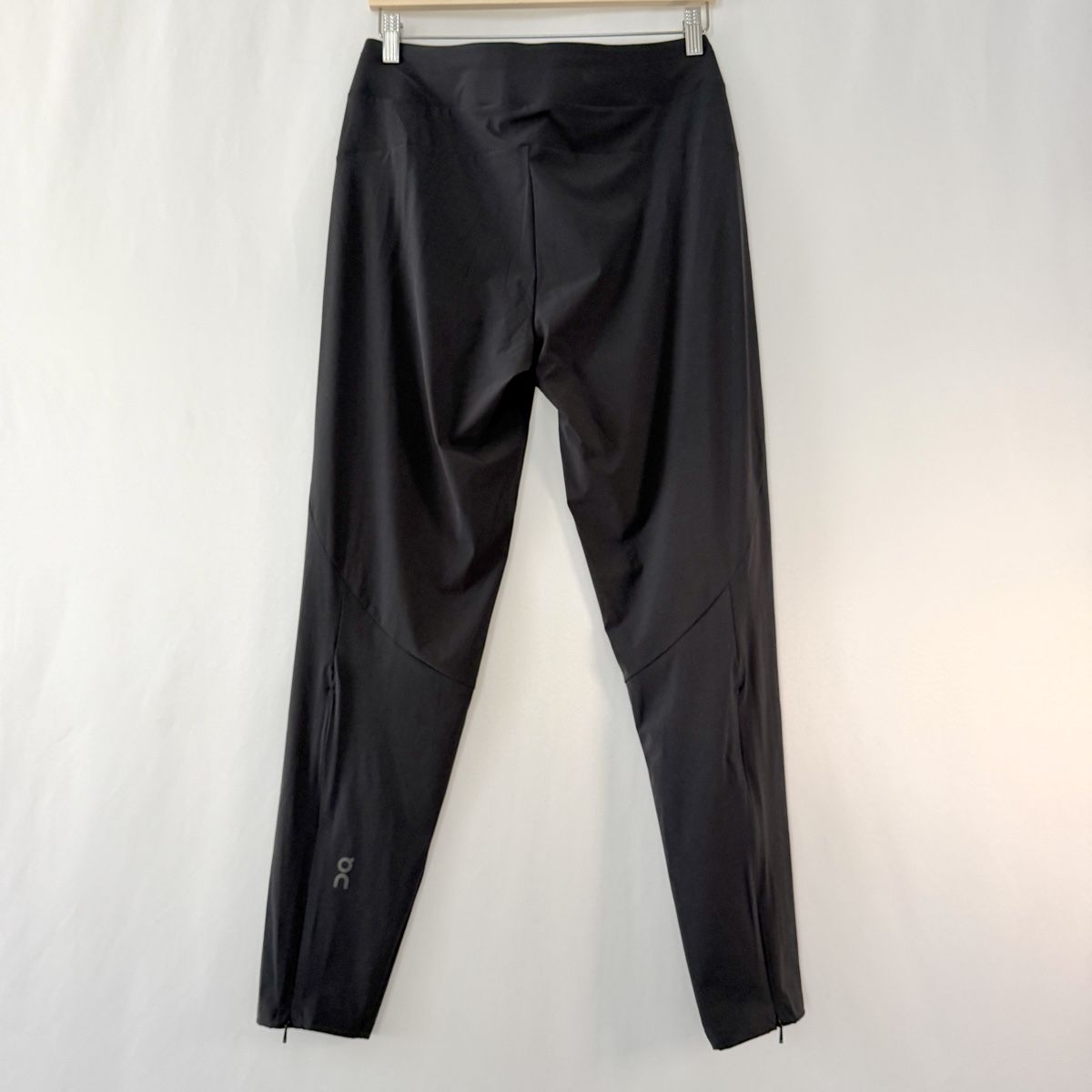 Pantalons: ON New Lightweight Pants – Neuf (Voir description) à Freienbach par Avviivva_Shop 5