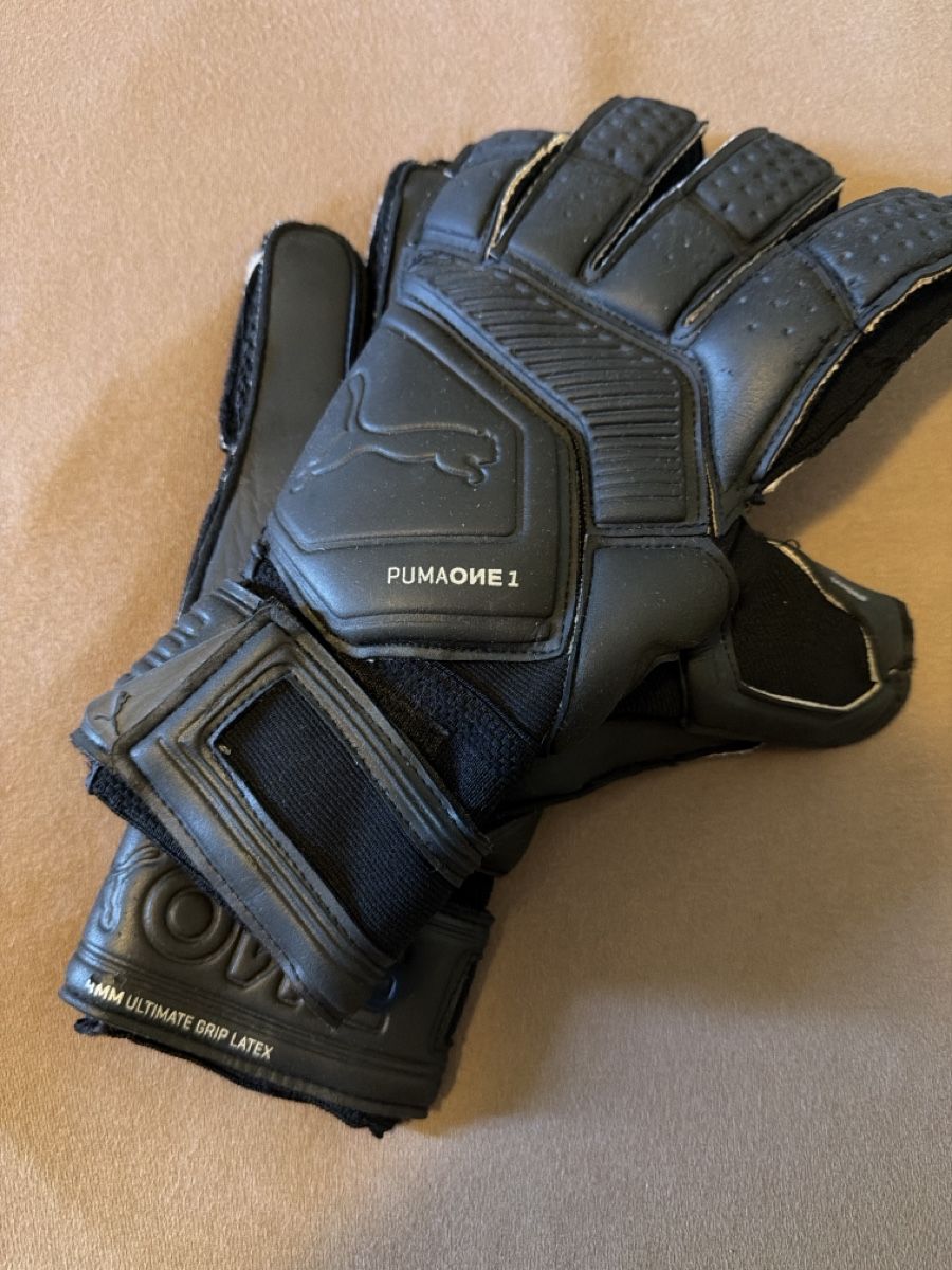 Adidas Kleiderpakete: Affarone portiere  – Gebraucht aus Sementina von bru_vpp5 7