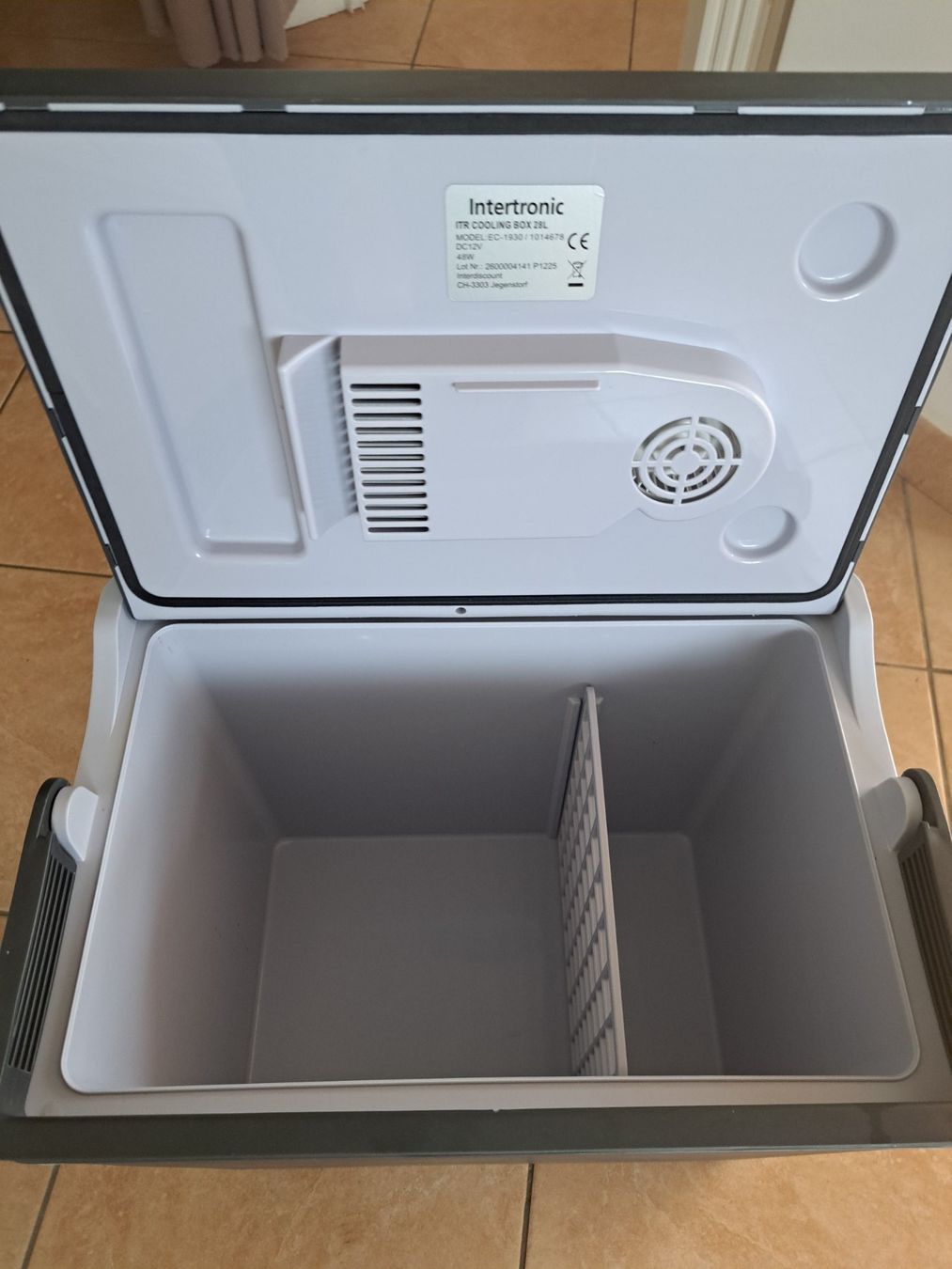 Kühlschränke & Kühlen: Frigo électrique de camping – Neu und originalverpackt aus Bassecourt von Lupomiki1 2