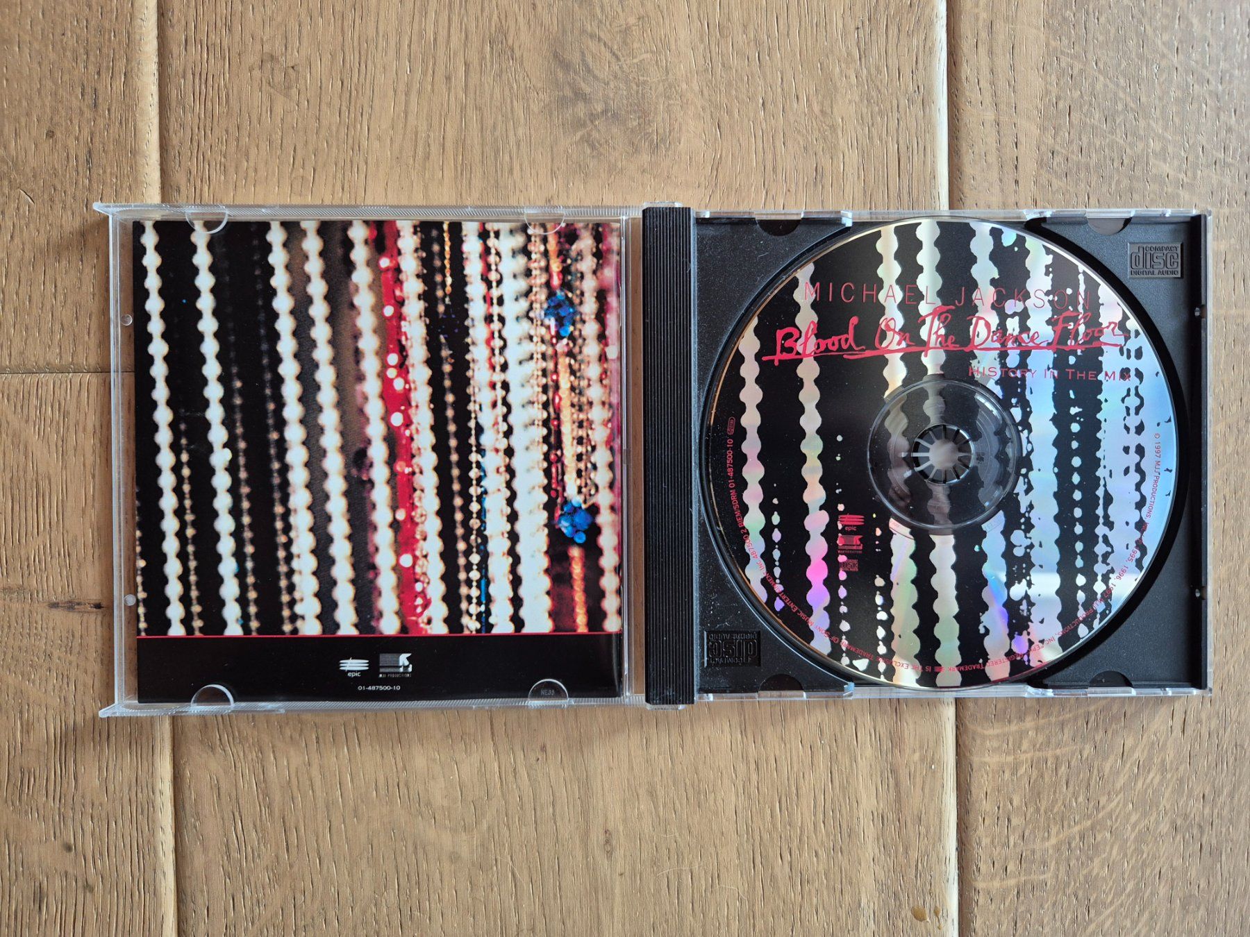 CD: Michael Jackson - Blood on the Dance Floor CD – Usato da Savièse venduto da coeur88 1