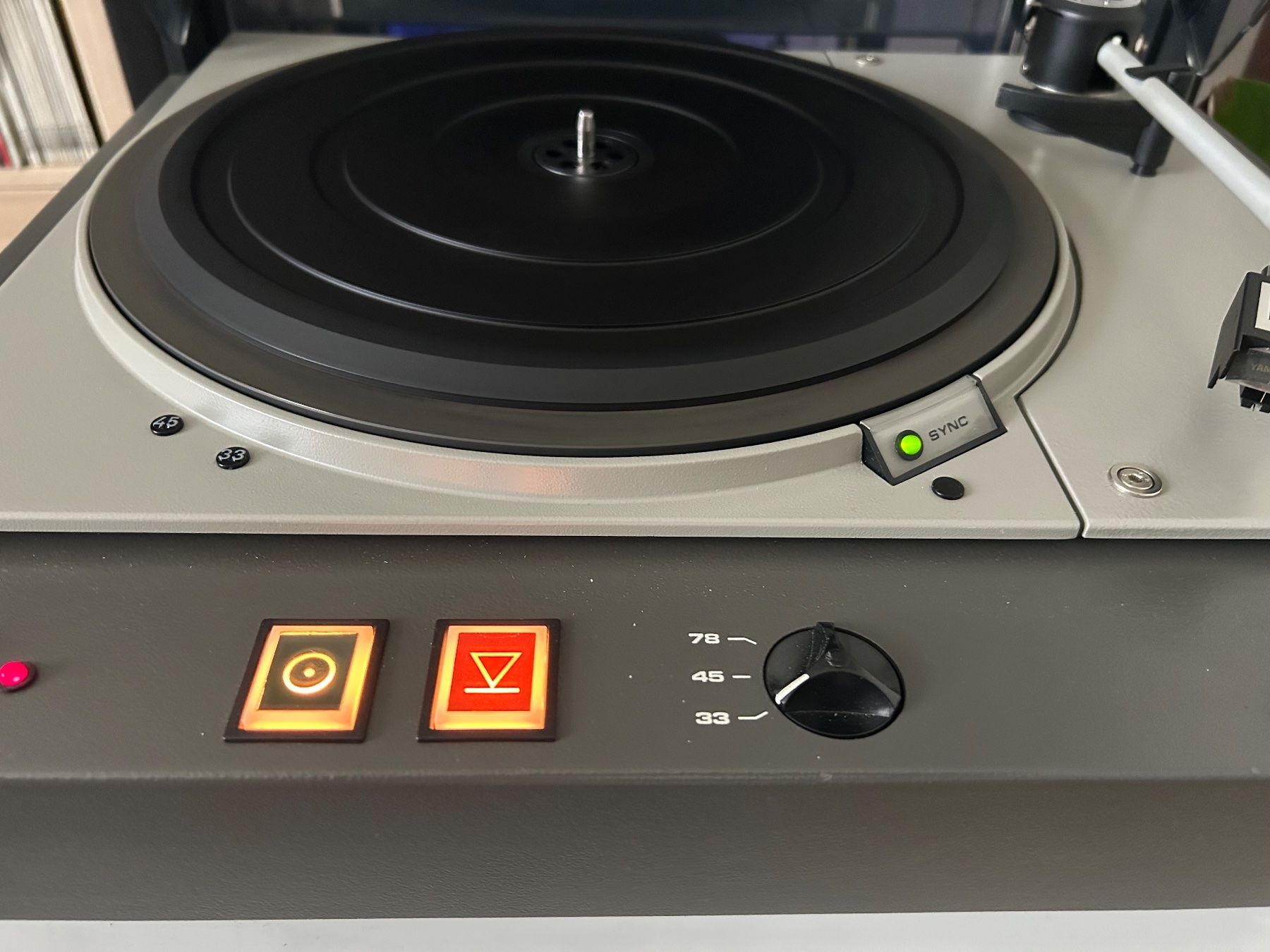 EMT Tourne-disques: EMT 938 – Restored Professional Broadcast Turntable – D'occasion à Baar par AAT5 2