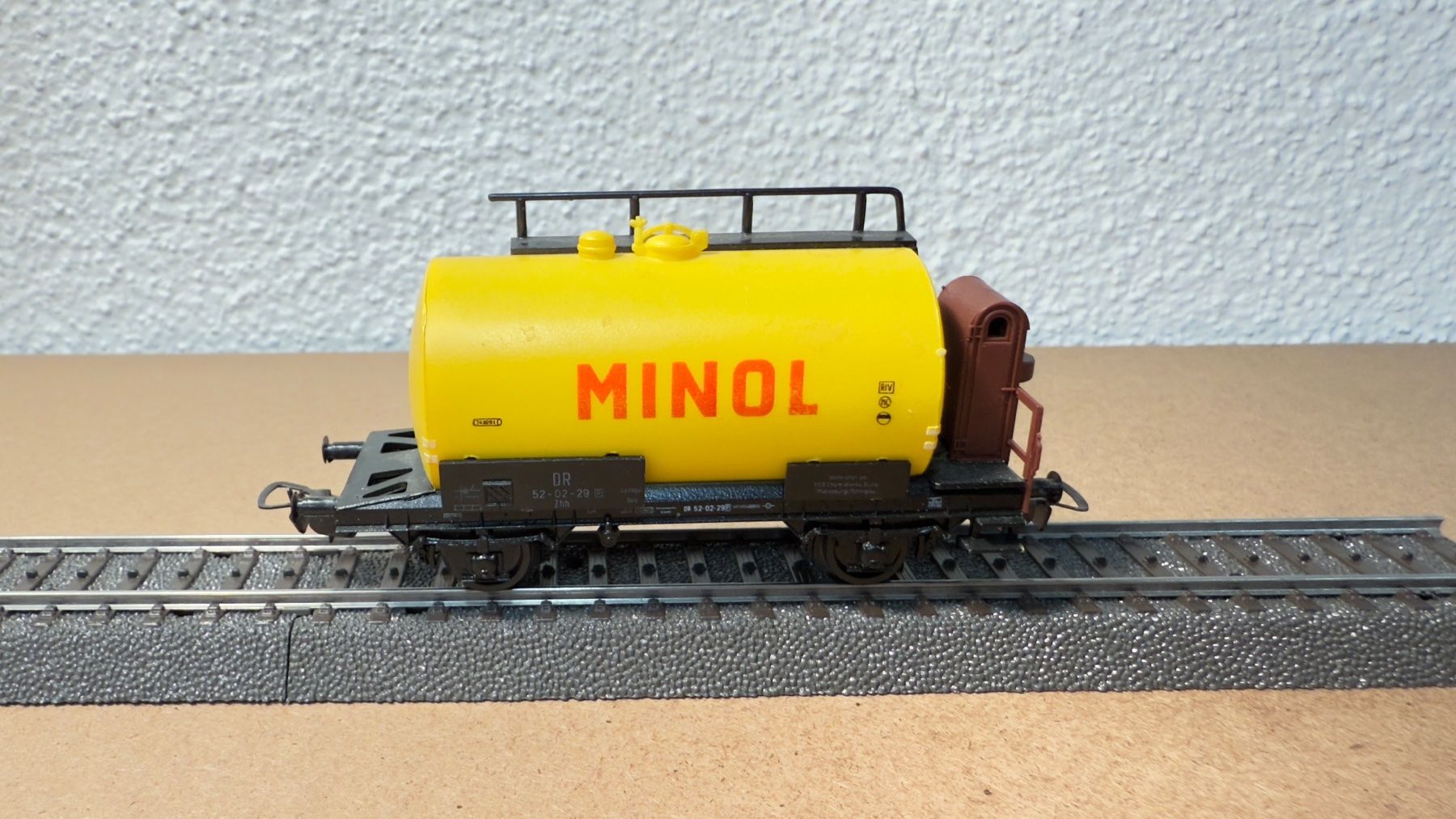 Liliput Modellini di ferrovie: Lilliput Tankwagen H0 / DC – Usato da Windlach venduto da Kelebra 1