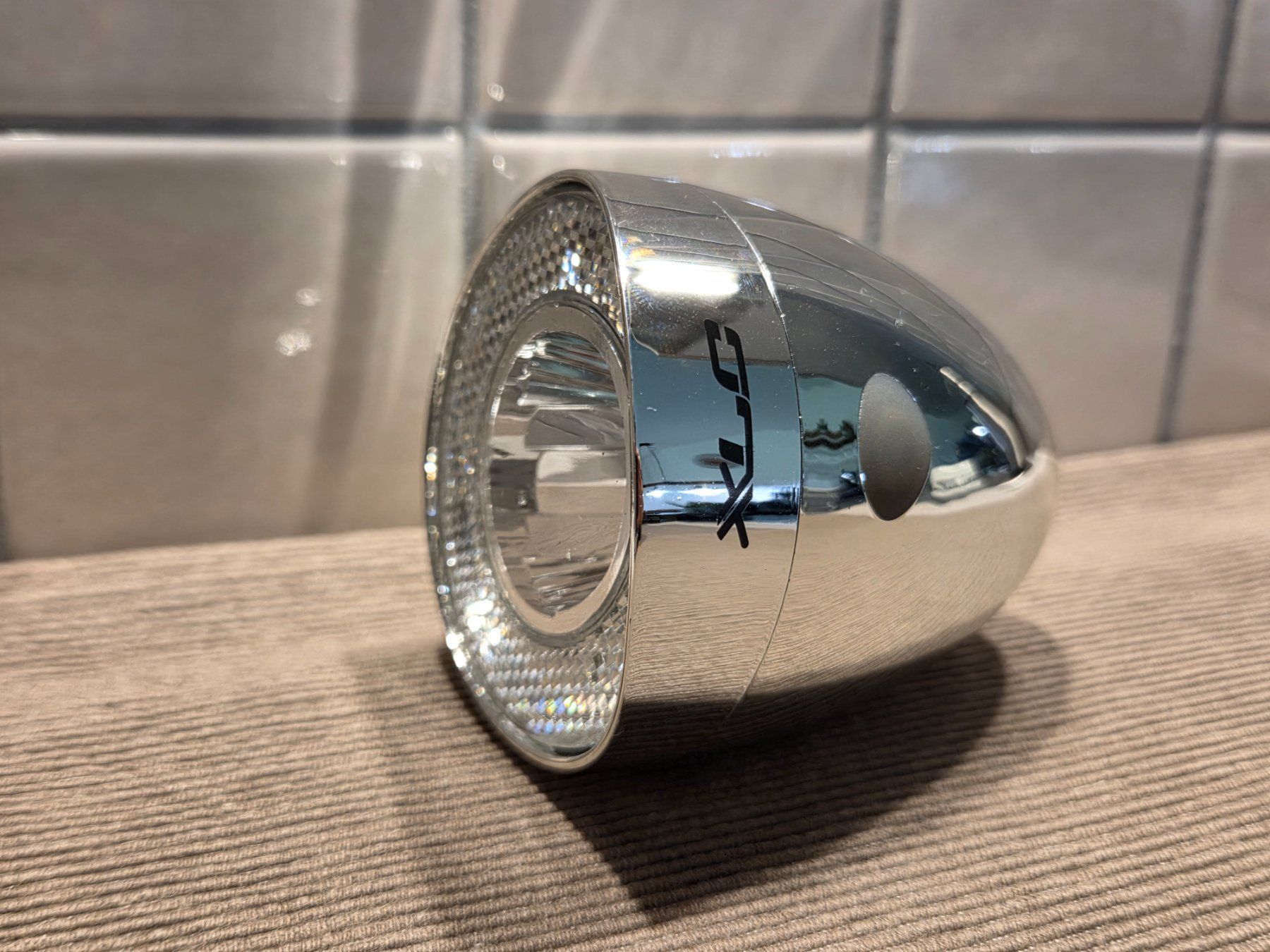 Ersatzteile: XLC Batterie Frontlicht Export CL-E01 Chrom 20 Lux – Gebraucht aus Rotkreuz von vabu33 1
