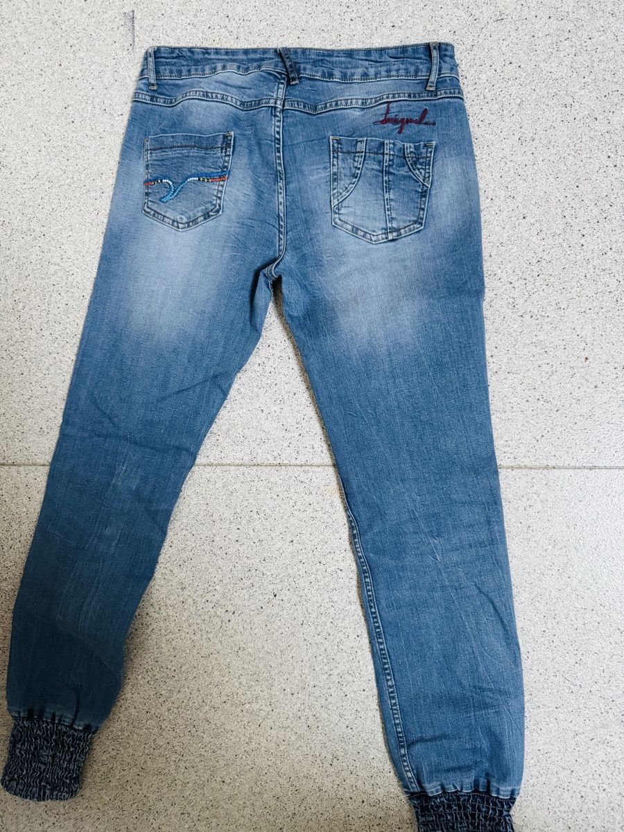 Desigual Jeans: Desigual Jeans Gr. 34,super Passform, Top! – Usato da Pfäffikon SZ venduto da Norina2005 1