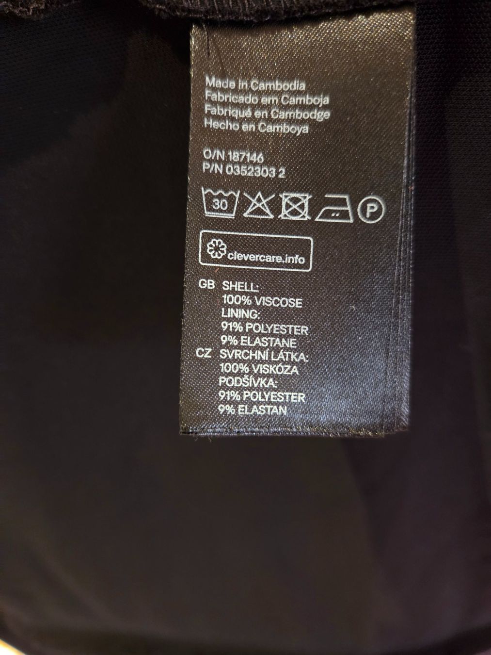 H&M Vestiti: Cocktailkleid H&M Gr. 36 – Usato da Basel venduto da olivier84 9