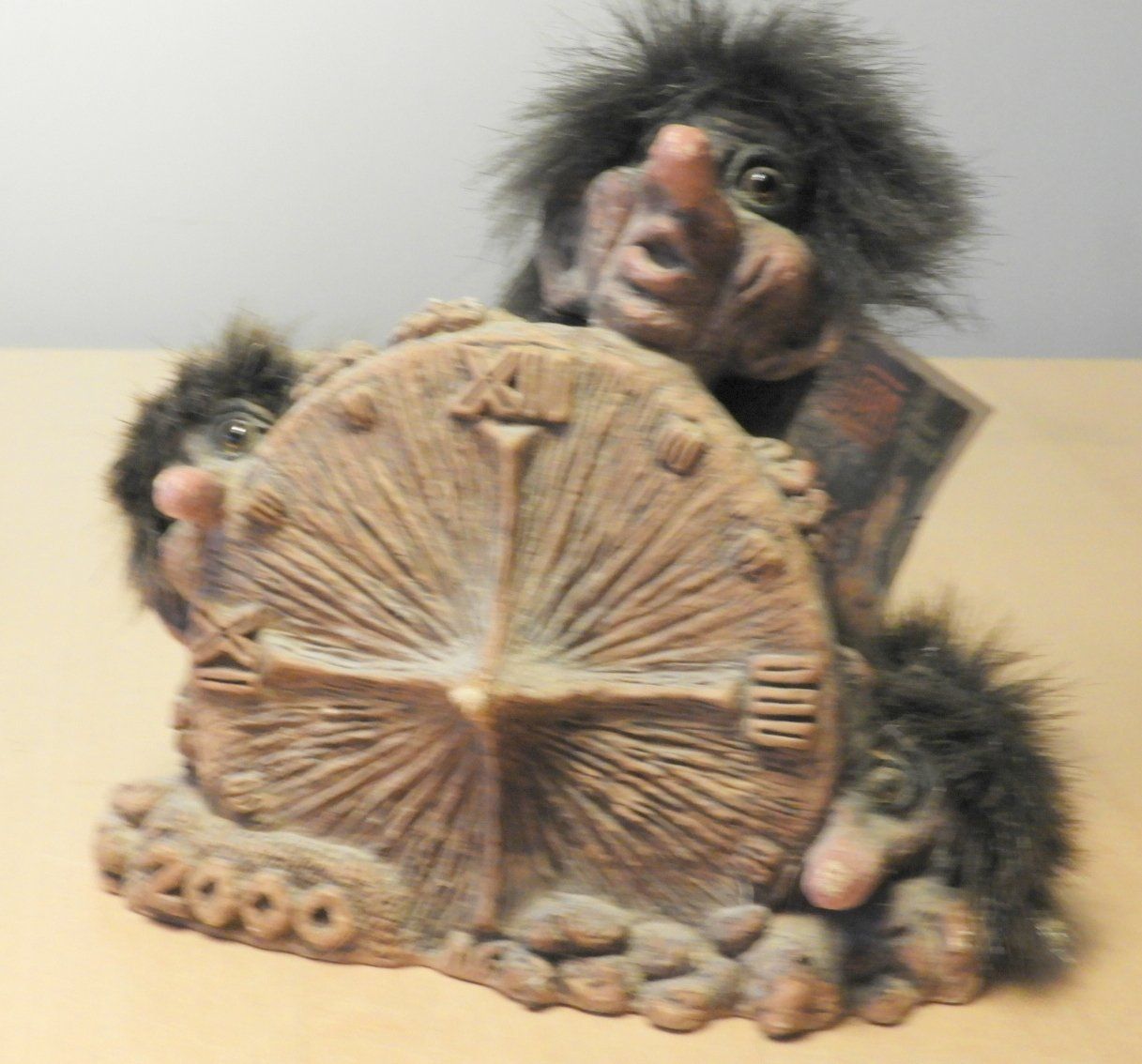 Statuette: TROLL , RARITÄT 2000 JAHR, MILLENIUM 2000 J. – Usato da Ettingen venduto da troll-mutter 3