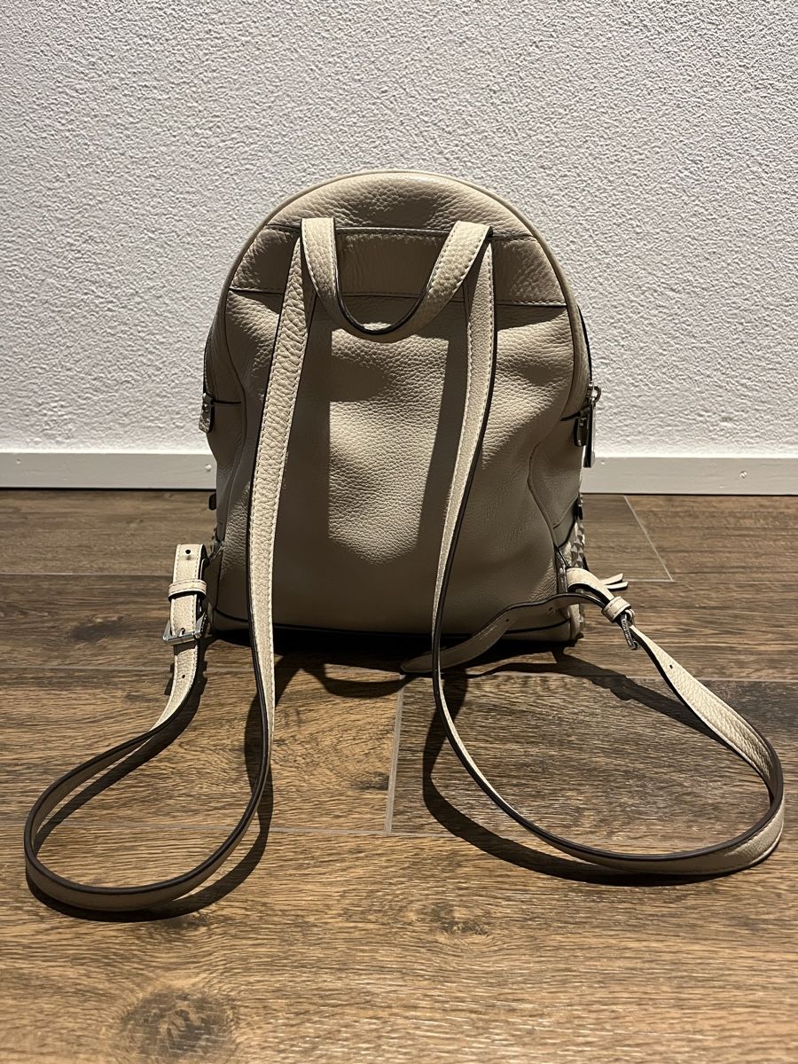 Michael Kors Zaini: Original Michael Kors Rucksack – Usato da Bülach venduto da Daisy1234 1