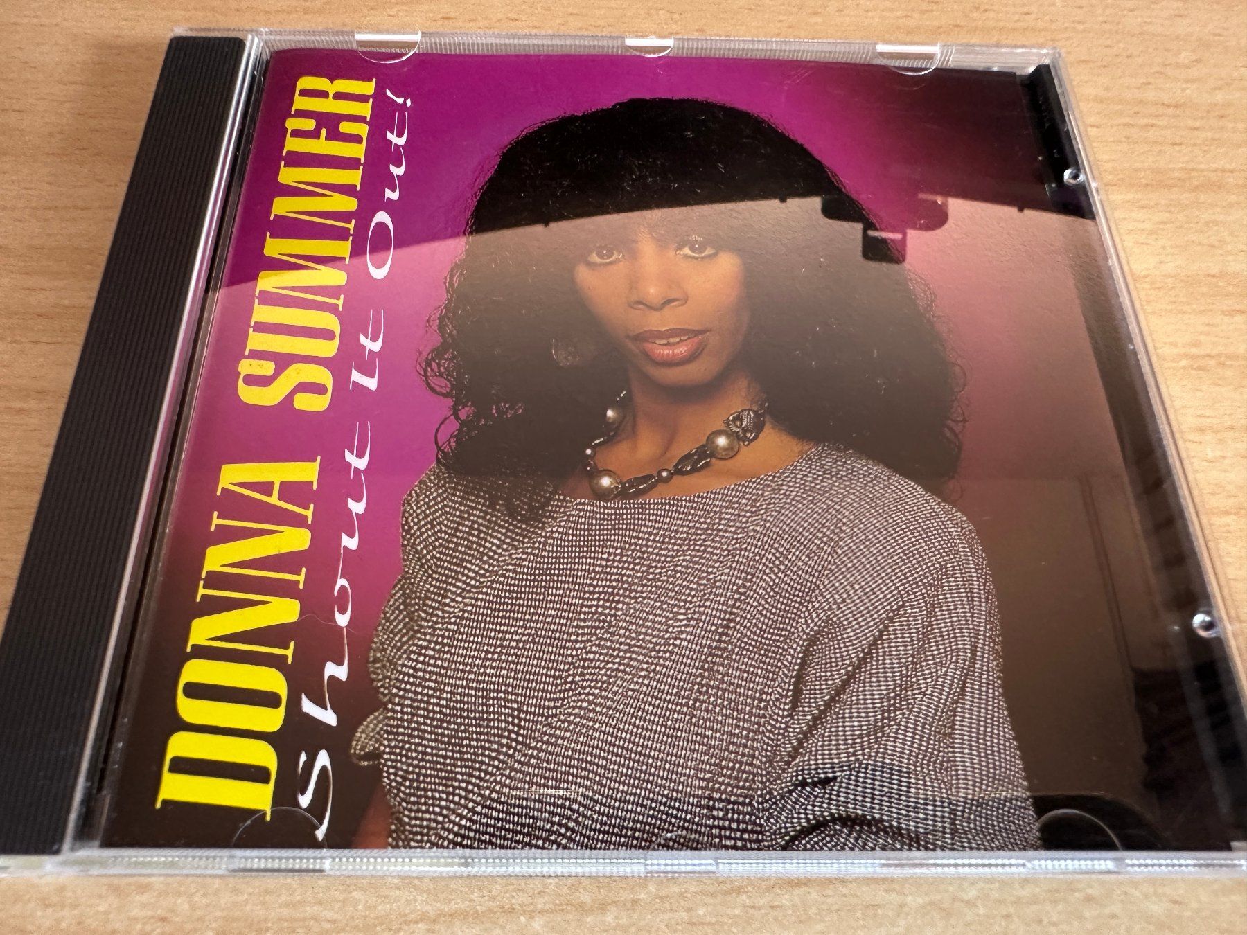 CD: Donna Summer – Shout It Out – Usato da Rikon im Tösstal venduto da Alpenmutz