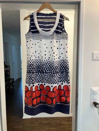Wunderschönes, edles Kleid von Caliban Gr. 40 top
