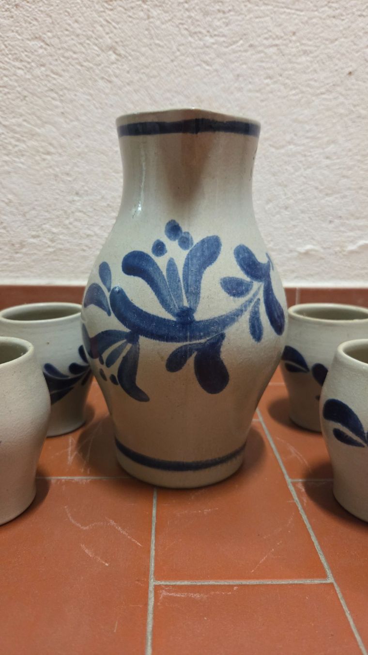 Set di piatti: Service en grès artisanal signé - 7 pièces – Usato da Corseaux venduto da 4CAHUETE