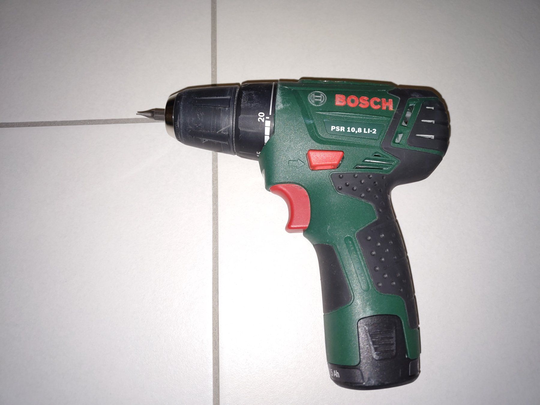 Bosch Bohrmaschinen: PSR 10.8 LI-2 – Gebraucht aus Fläsch von Nicjan 3