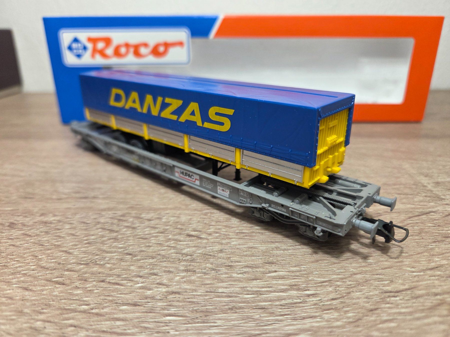 Roco Modellini di ferrovie: Roco 46355 Containerwagen Danzas SBB H0 – Nuovo e nell'imballaggio originale da St-Aubin-Sauges venduto da Lo_Go 3