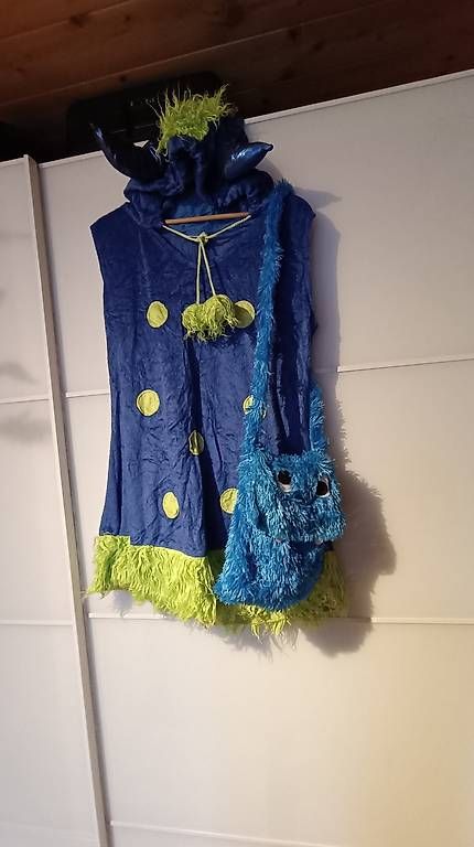Costumi: Monster Fasnachtskostüm – Usato da Chur venduto da cor_5bg9 2