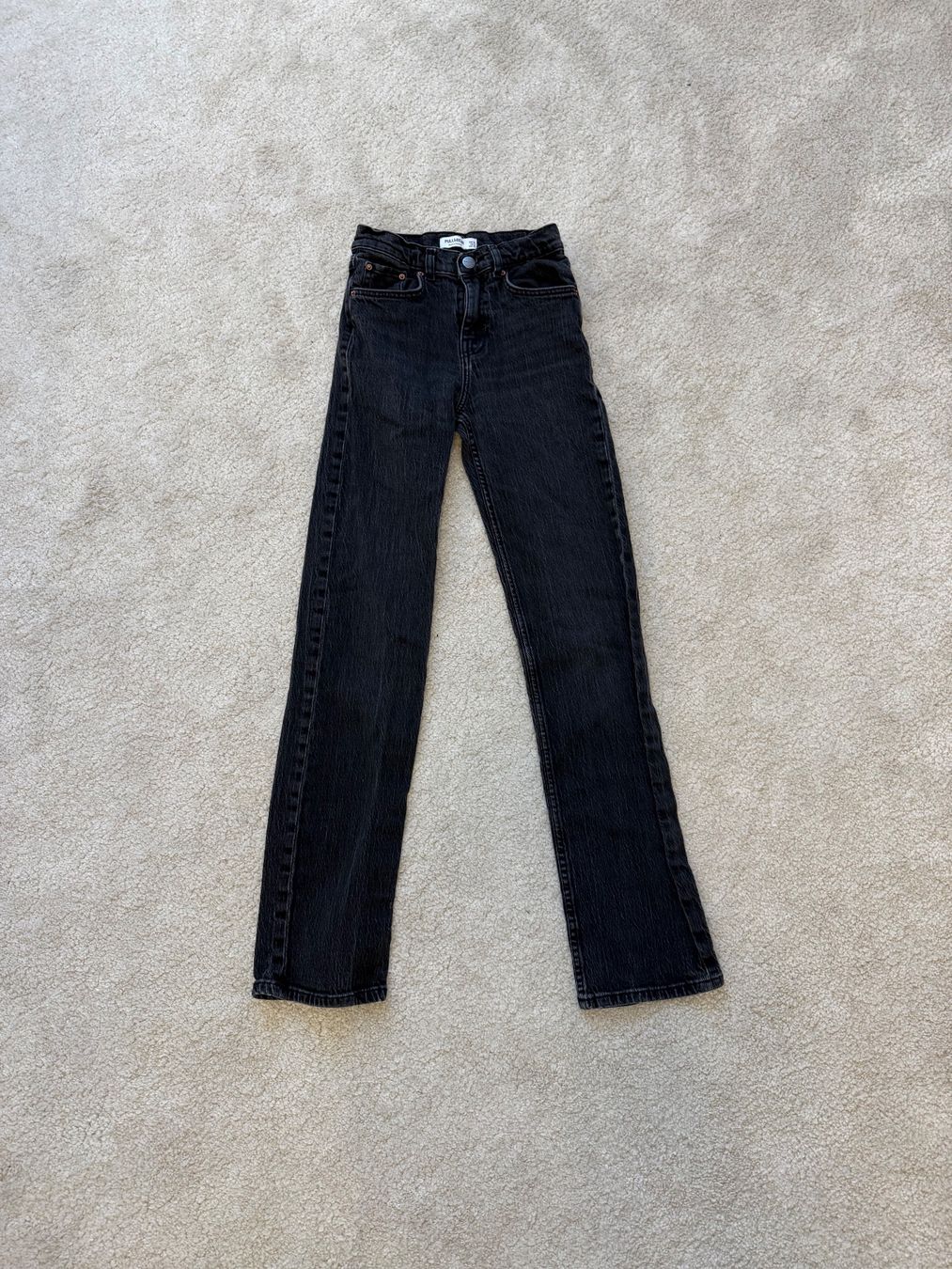 Pull&Bear Pantalons: Pull&Bear straight-leg jeans schwarz – Neuf (Voir description) à Lostorf par selinazolli