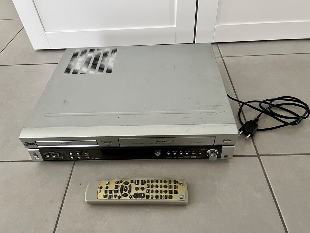LG DT585NS / DVD Player Video Cassette Recorder Kaufen auf Ricardo