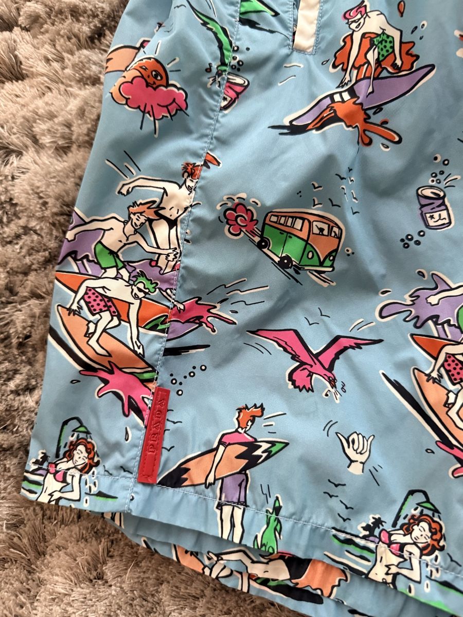 Prada Caleçons de bain: Prada Badehose Muster Surfer M hellblau  – D'occasion à Zürich par MyWardrobe 4