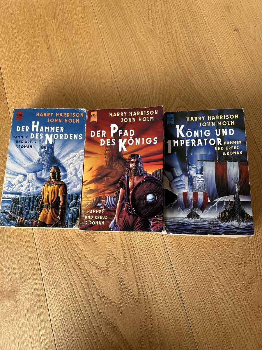 Bücher: Trilogie Hammer und Kreuz – Gebraucht aus Grüningen von Rami77