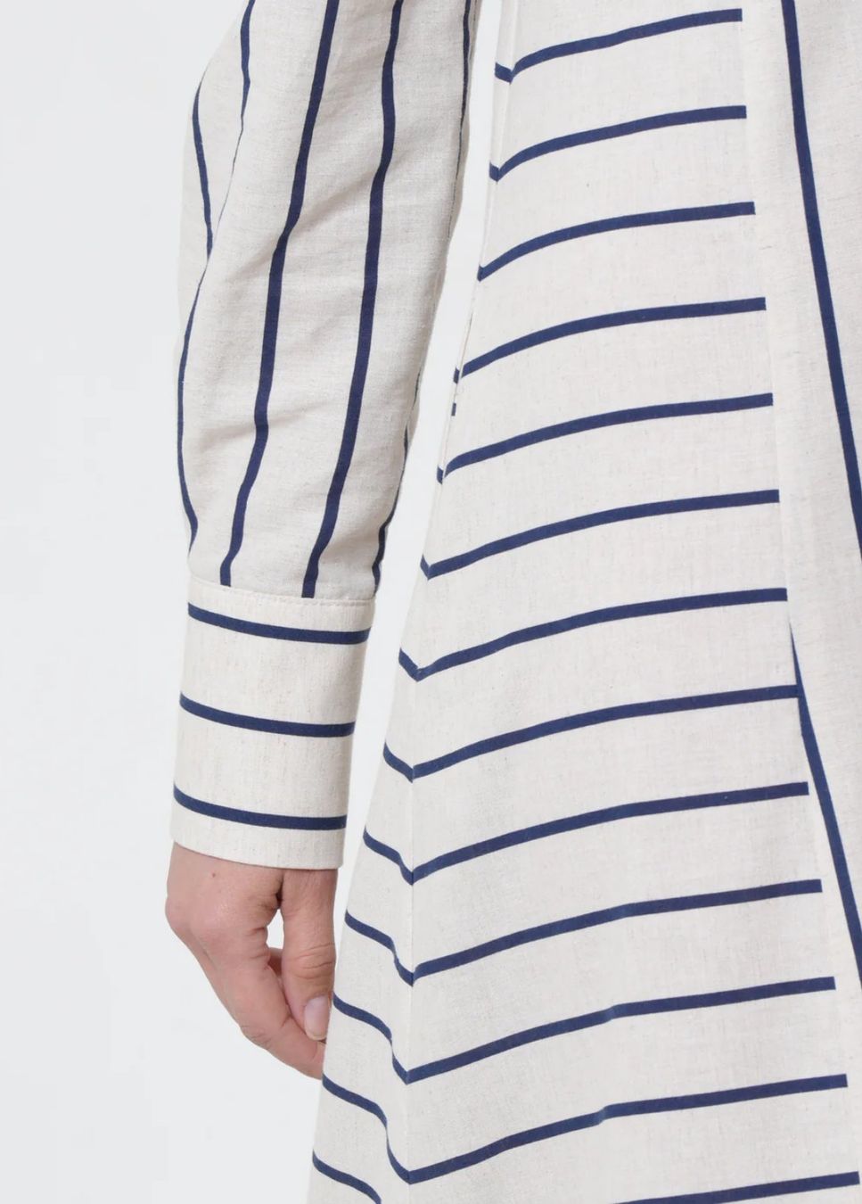 Robes: Maxi-Leinenkleid mit blauen Streifen - Designermode – Neuf avec emballage d'origine à Zürich par Naebeli 5