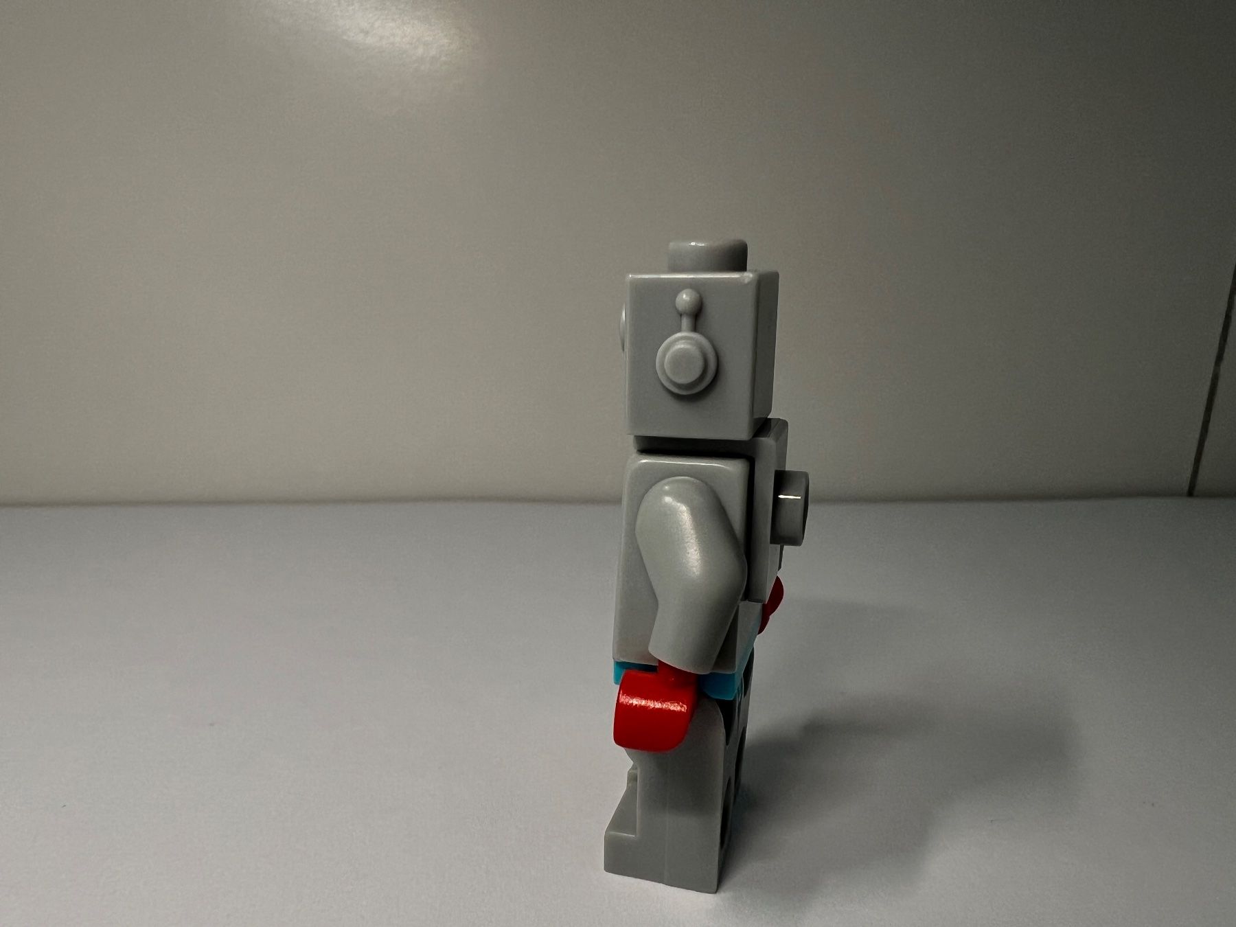 Lego Spielzeuge: Lego Minifigur Roboter – Gebraucht aus Schliern b. Köniz von wae_2ndl 1