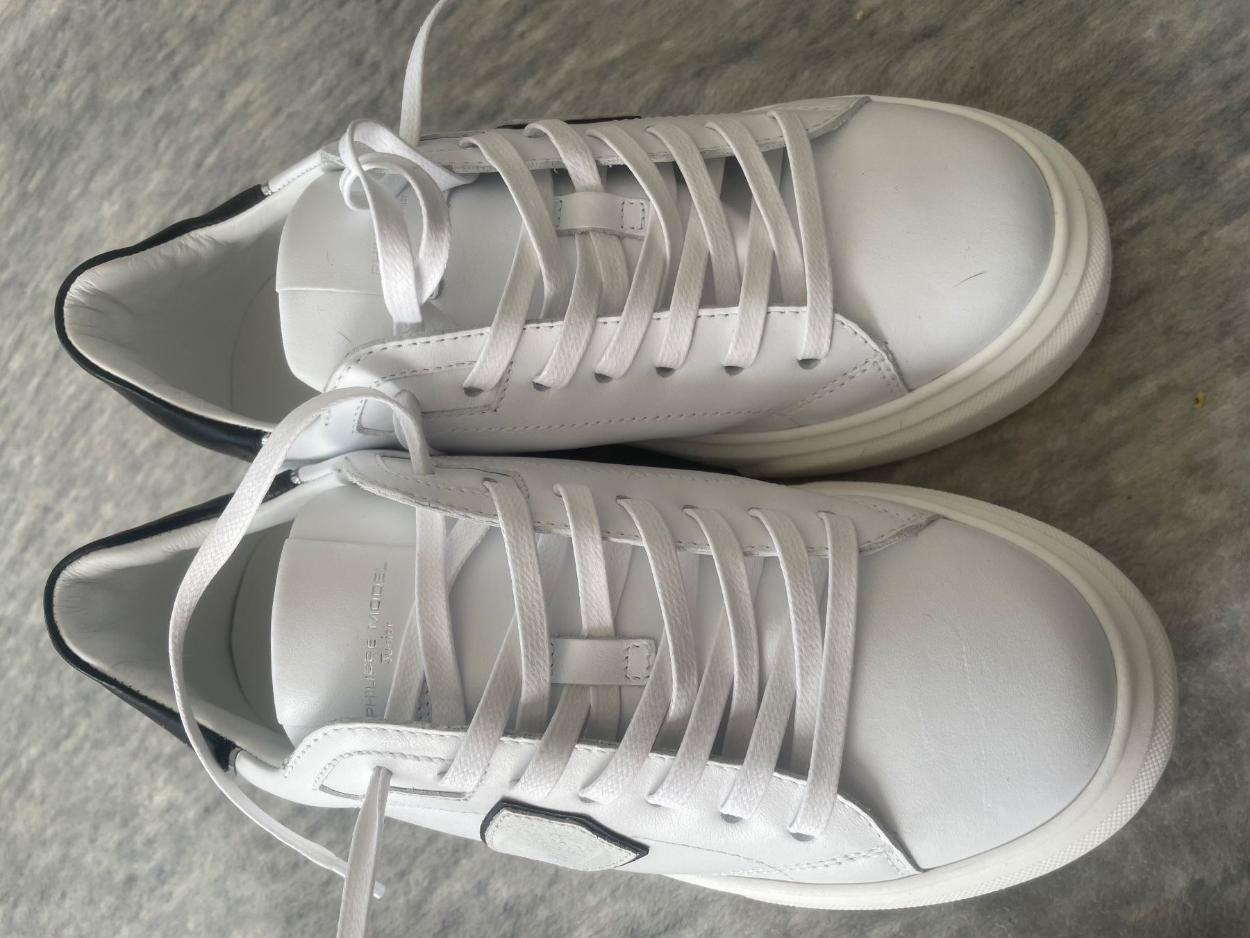 Schuhe für Mädchen: Original Philippe Model Sneakers Schuhe – Neu (gemäss Beschreibung) aus Flüelen von AU10 2
