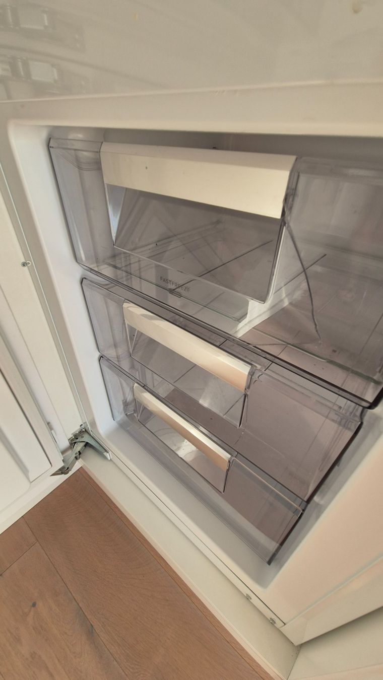 Electrolux Réfrigérateurs: Electrolux Einbau-Kühl-Gefrierkombination – Défectueux à Obergerlafingen par Pepolino 1