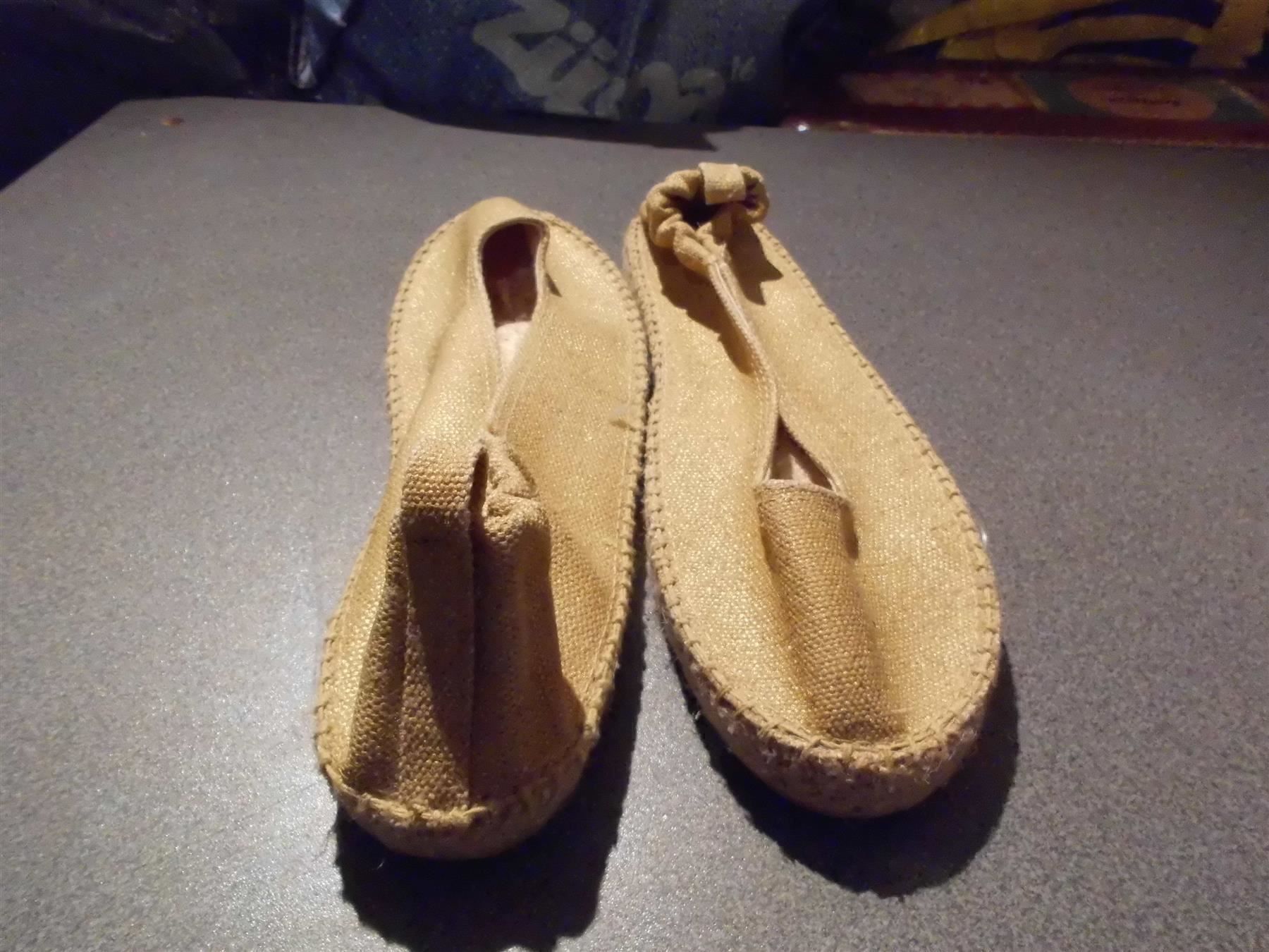 Chaussures femmes: Espadrille Grösse 39, goldfarbig – D'occasion à Zürich par abraxas1291 1