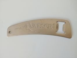 Flaschenöffner Walser Metall mit Gebrauchsspuren