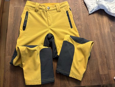 Hose JAKO-O gelb Grösse 134, gefüttert / neu
