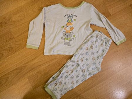Pyjama Gr. 86 zum Austragen