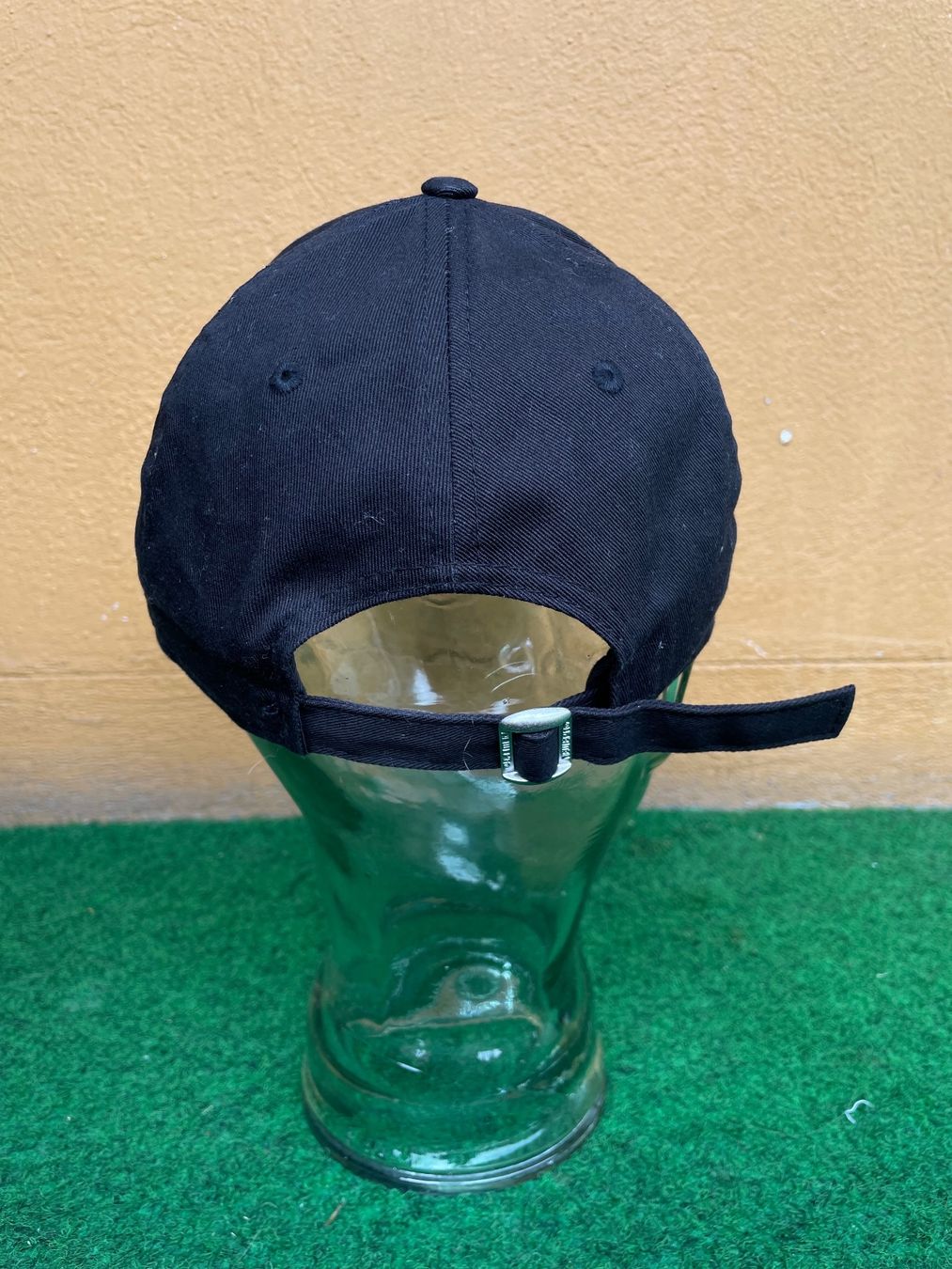 New Era Copricapi, berretti & cappellini: Cap &-Panel New Era  Holaola Surf Shop – Usato da Zürich venduto da le_souk 2