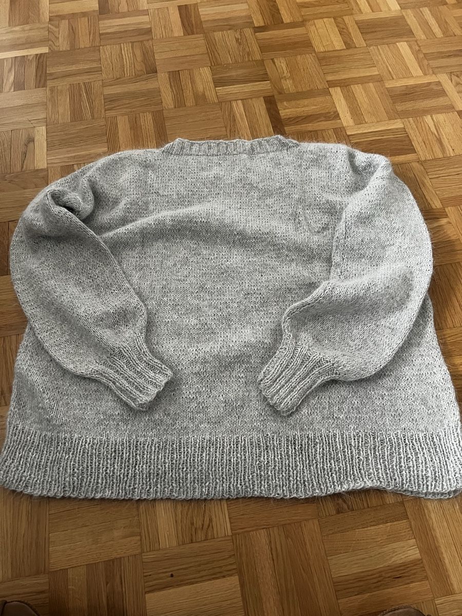 Pulls & Sweat-shirts: Handgestrickter, warmer Winter-Pullover aus Wolle, Grau – Neuf (Voir description) à Schlieren par mle_lws6 1