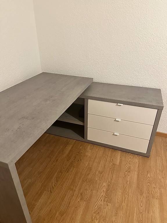 Conforama Bureaux: Tisch – D'occasion à Leukerbad par leo_2cz7