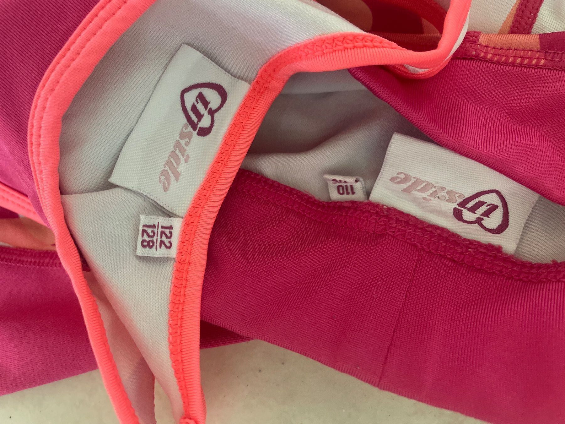 Kleiderpakete & -sets: Inside Manor Sportset Gr.116/122 – Gebraucht aus Obergerlafingen von cabo4 2
