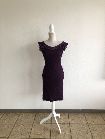 Kleid aus Spitze Grösse M