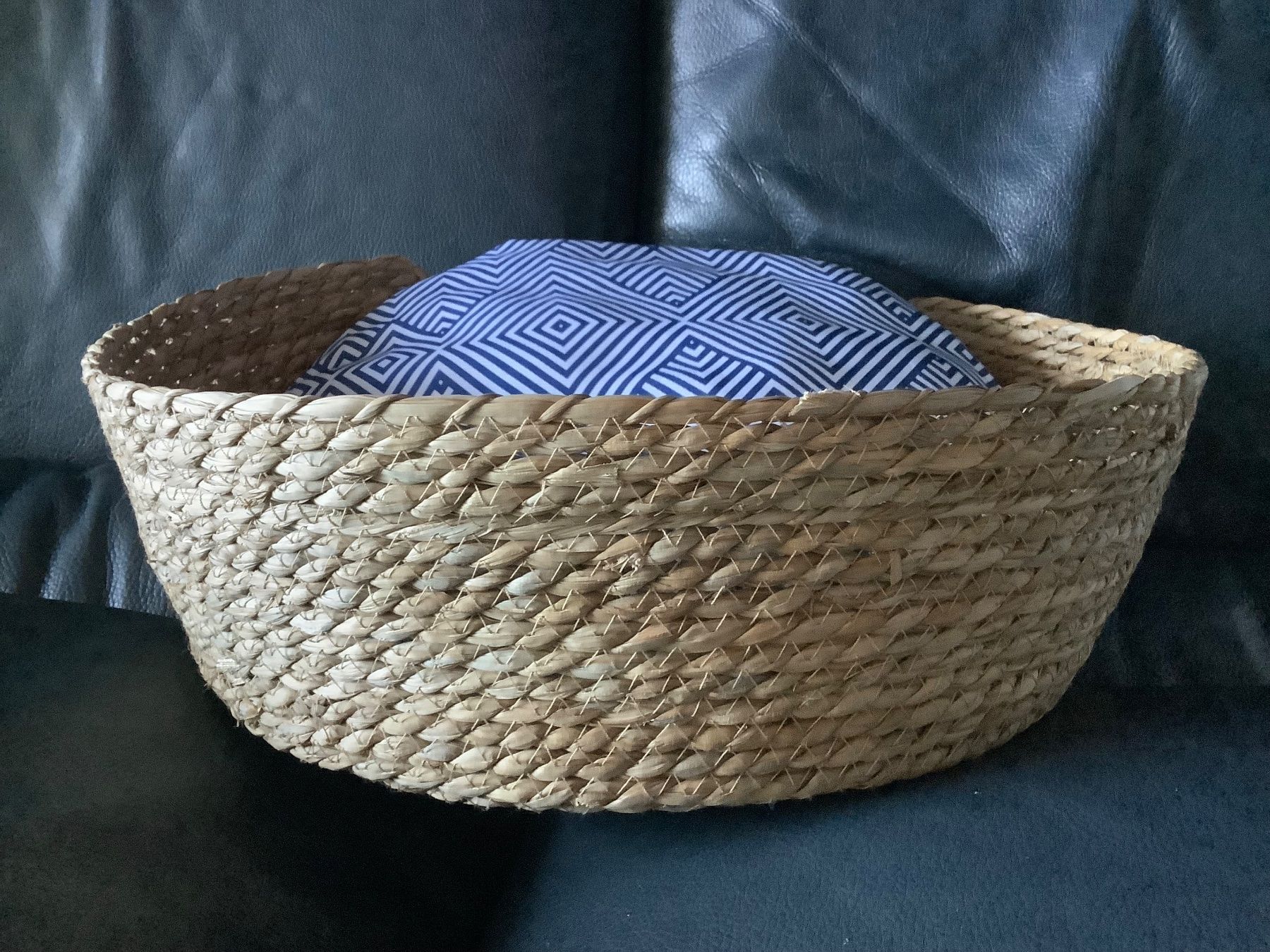 Cucce & Letti: LIT-PANIER pour chat - NEUF car non utilisé – Nuovo (secondo la descrizione) da Le Lignon venduto da Gwen77 4