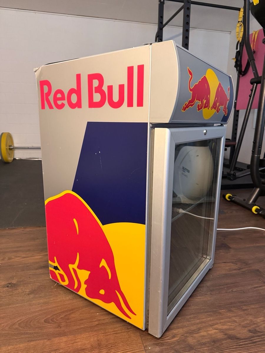 Frigoriferi: Red Bull Kühlschrank – Usato da Liestal venduto da Xenias01 1