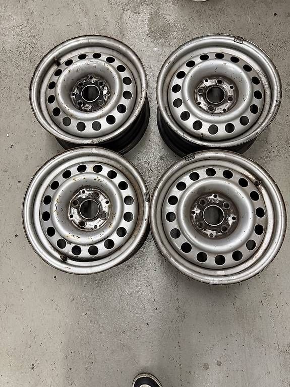 Pneumatici & Ruote complete: Stahlfelgen 4x100 Vw 14zoll – Usato da Münchwilen AG venduto da Vinnis