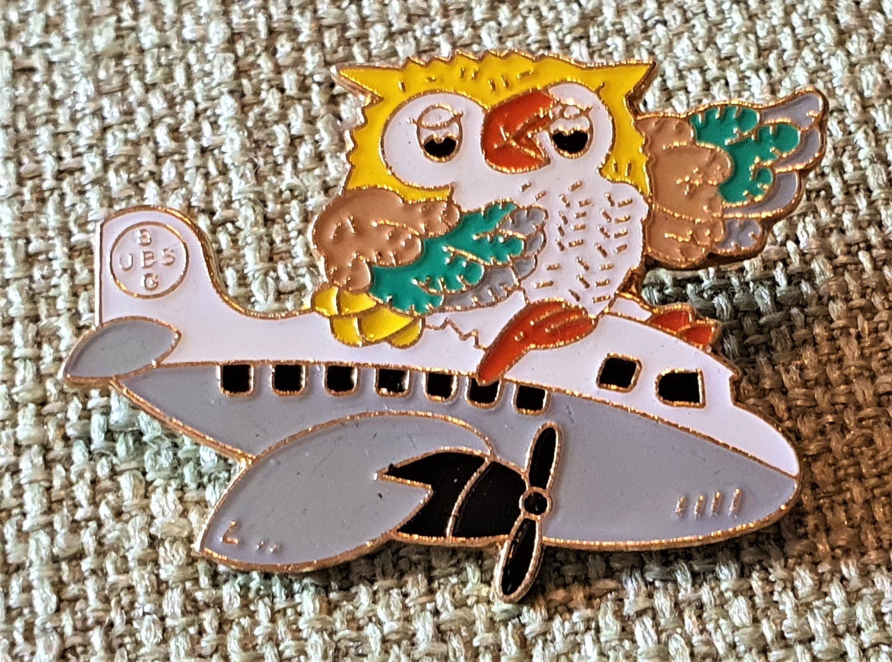 Placchette & Badge: K745 - Pin UBS SBG Eule auf Flugzeug – Usato da Reinach BL venduto da Boston-Verkauf