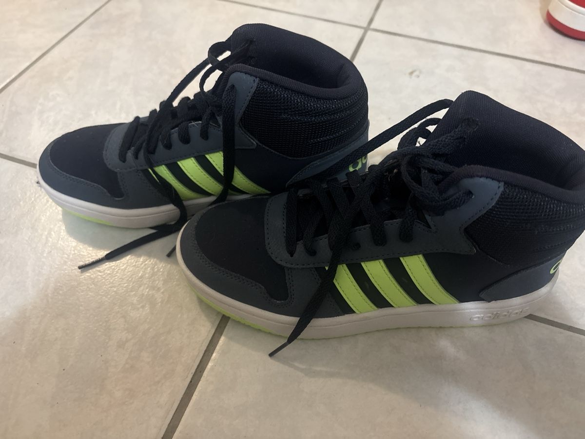 Adidas Scarpe da uomo: Adidas hoher Sneaker Grösse 40 – Usato da Safnern venduto da villi007 1