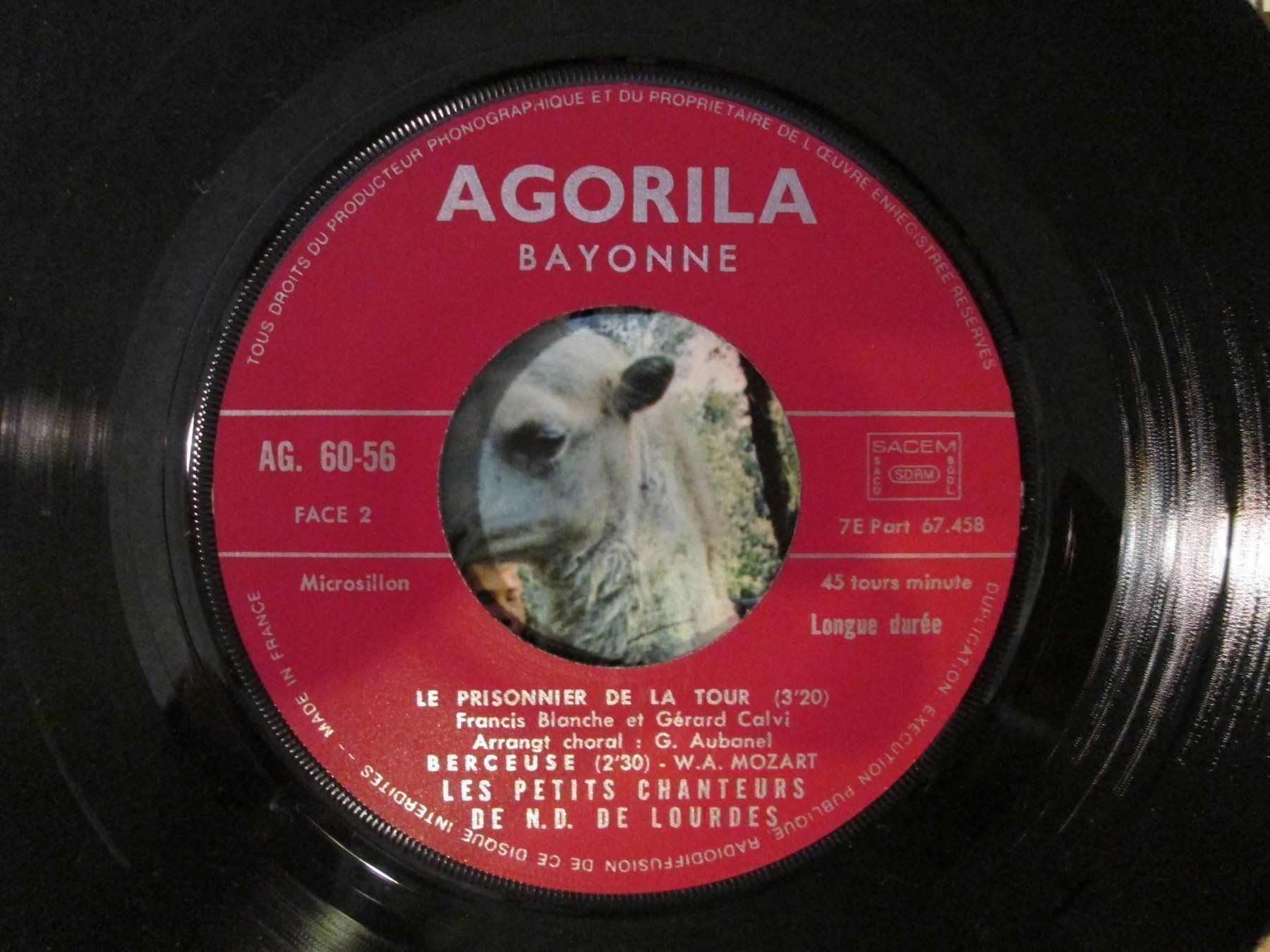 Dischi in vinile: Vinyle 45T "Petits Chanteurs de Lourdes" - Occasion – Usato da La Chaux-de-Fonds venduto da Marteaux 3