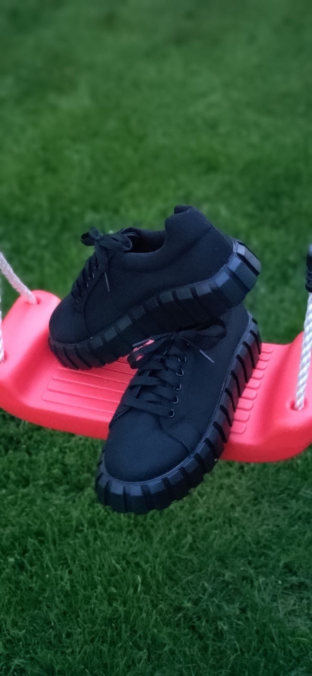 Scarpe da donna: Schwarze Schuhe, Grösse 42 – Nuovo (secondo la descrizione) da Romanshorn venduto da Patrick_the_real 3