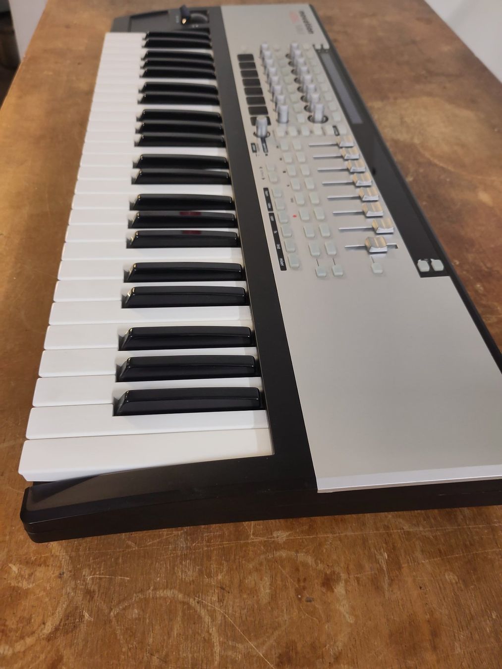 Novation Instruments de musique: Midi Keyboard und Controller Novation 49SL MK2 – D'occasion à Zürich par Roessler0 6