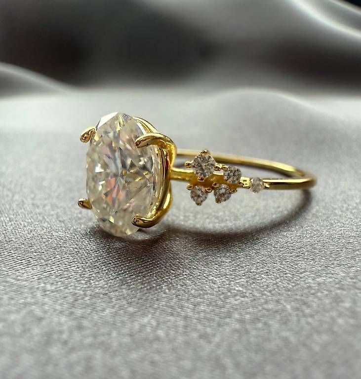 Anelli: Elegant 3-Carat Moissanite Ring. – Usato da Thalwil venduto da han_2b8c 6