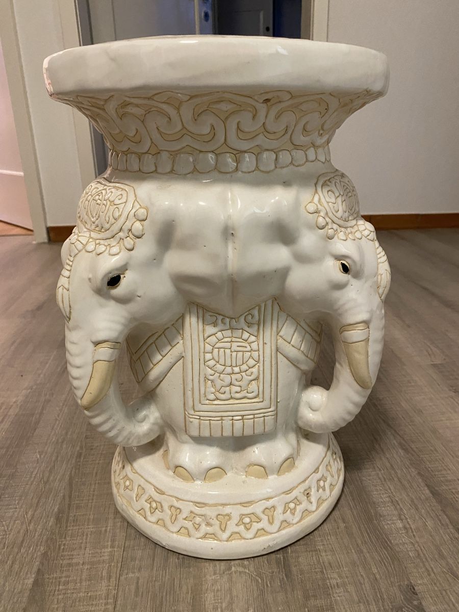 Altro in Decorazioni & Accessori: Vintage Inspired Ceramic Elephant Stand, Plant Table – Usato da Zürich venduto da oosterparker